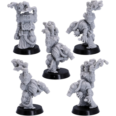 Resin Warfare rat alchemist miniatures with bubbling chemical equipment and masks
