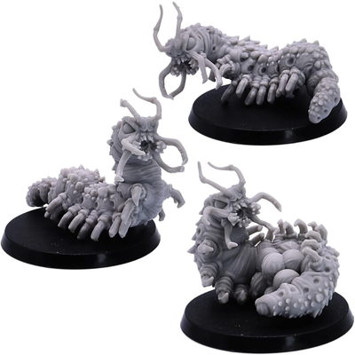 Three unpainted Carrion Bugs fantasy insect monsters on 25mm round bases