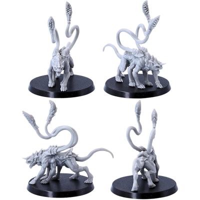 Unpainted armoured Phase Panther miniature by Epic Miniatures showing plated shoulders, feline anatomy, long tentacles, and tooth-lined appendages.