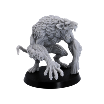 Unpainted roaring Ratmen Brute miniature with oversized claws, layered fur, muscular limbs, sharp teeth, and a 40mm round base.